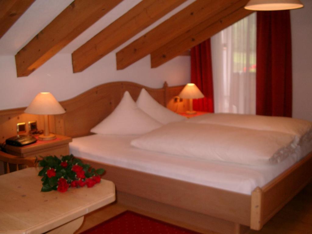 Hotel Camona & Apart Walserhof Samnaun Pokój zdjęcie