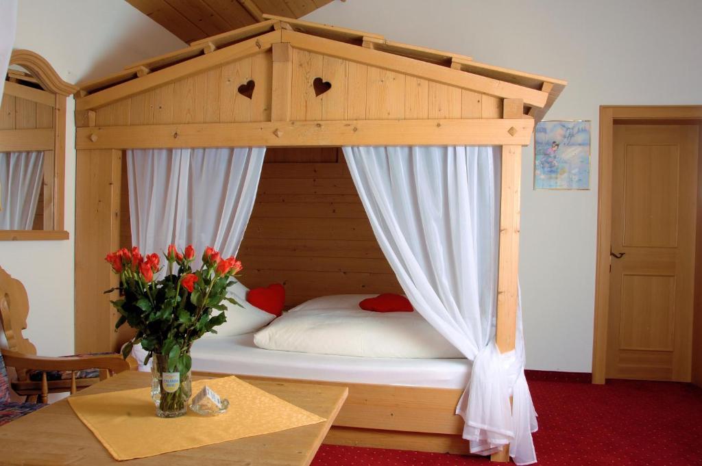 Hotel Camona & Apart Walserhof Samnaun Pokój zdjęcie