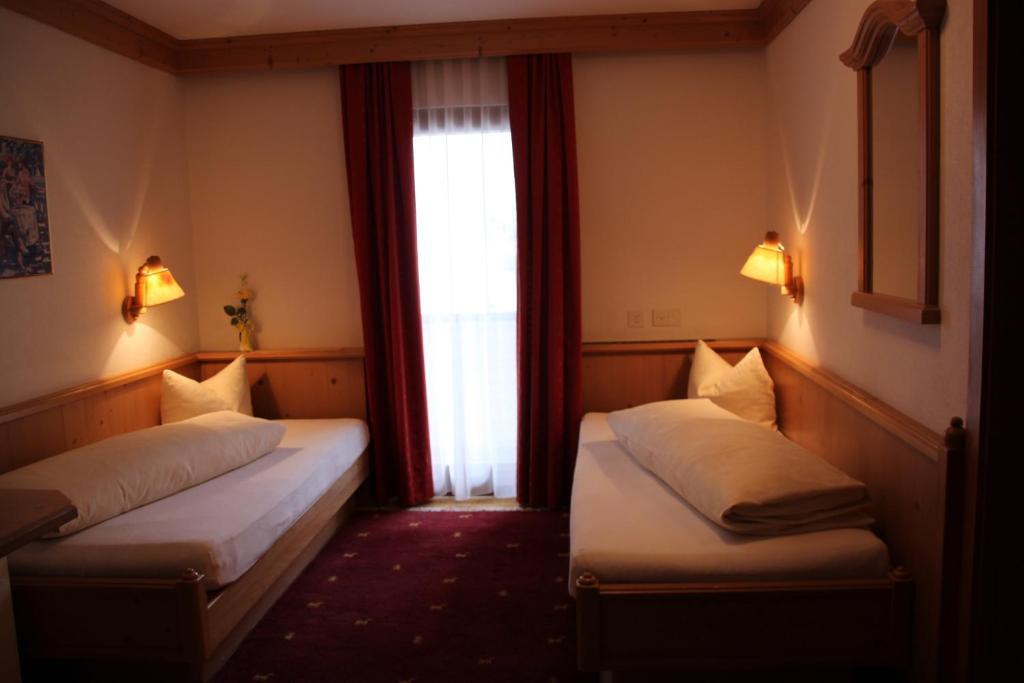 Hotel Camona & Apart Walserhof Samnaun Pokój zdjęcie
